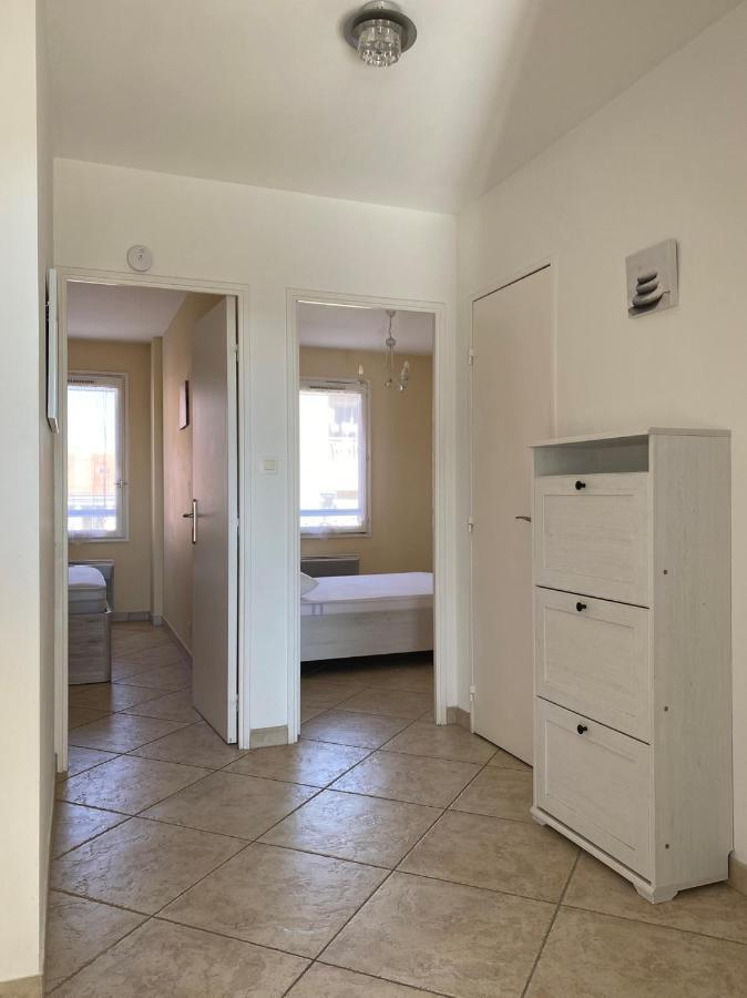 Les Locations Cinaureva "Les Iles D'Or" Apartman La Londe-les-Maures Kültér fotó