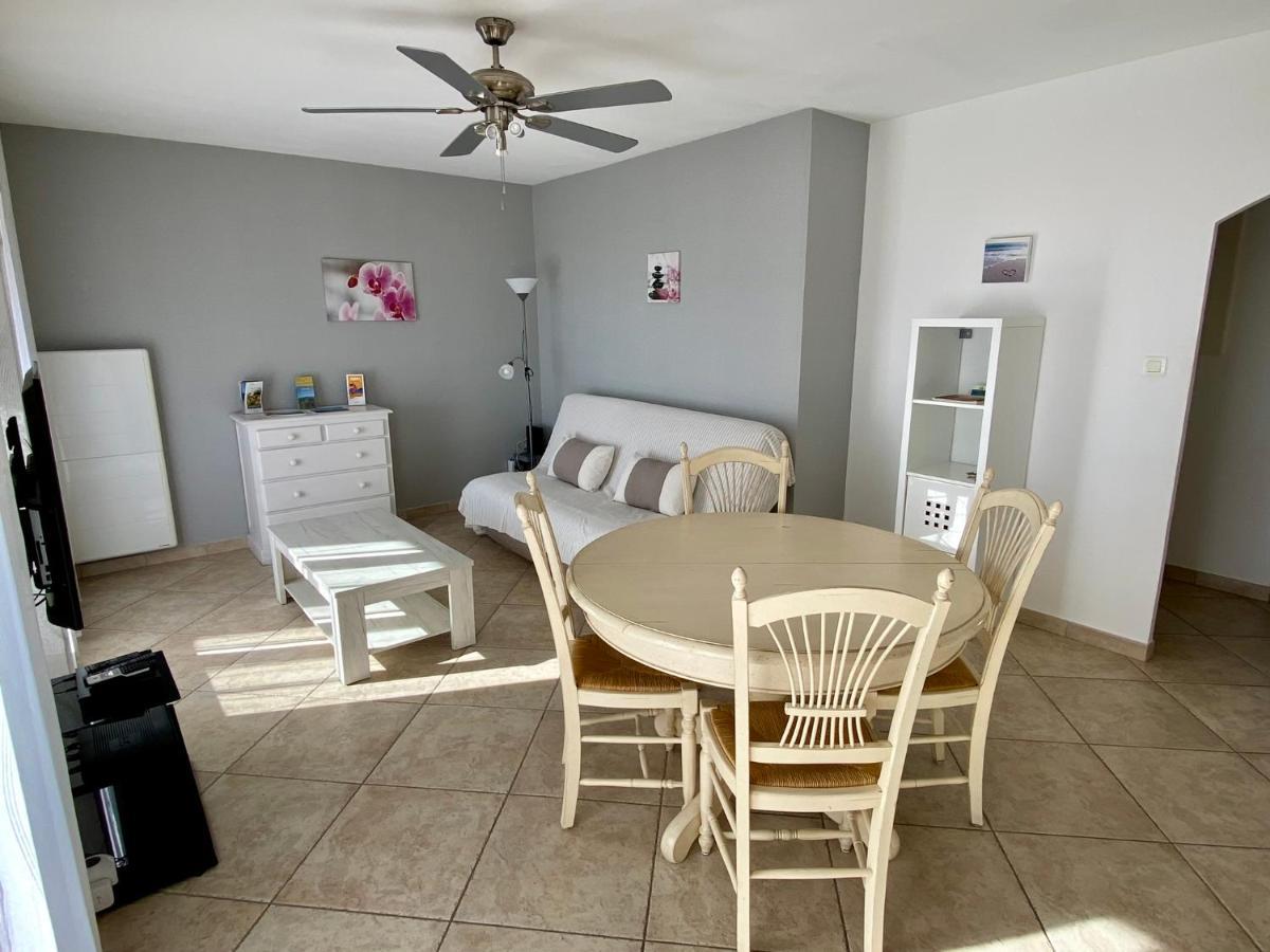Les Locations Cinaureva "Les Iles D'Or" Apartman La Londe-les-Maures Kültér fotó